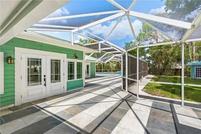 3 of 12 - 480 38th Court, Vero Beach, FL