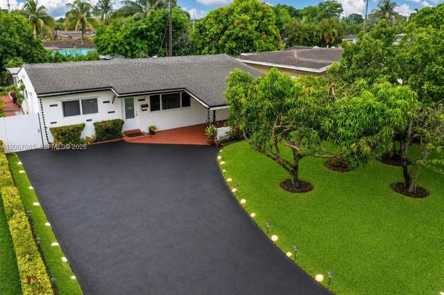 4 of 37 - 7561 Meridian Street, Miramar, FL