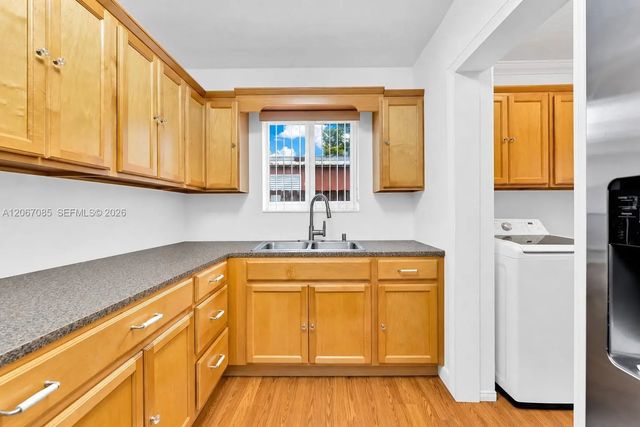 5 of 37 - 7561 Meridian Street, Miramar, FL