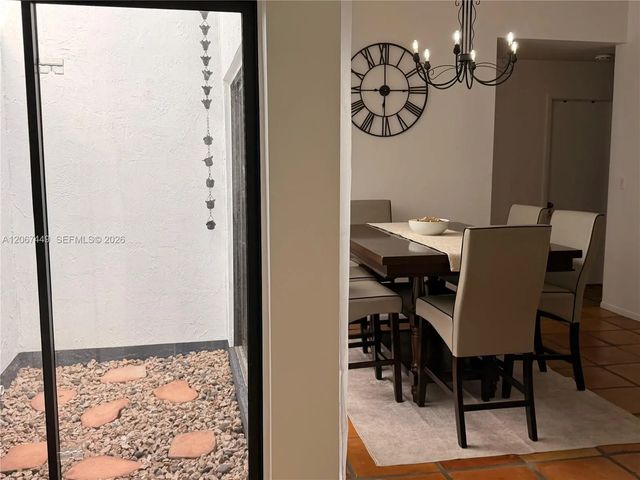 3 of 32 - 6641 Nw 174th Terrace, Hialeah, FL