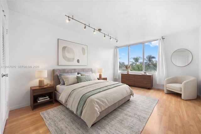 4 of 37 - 1000 West Avenue #309, Miami Beach, FL