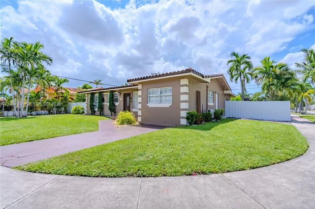 990 W 56th Street, Hialeah