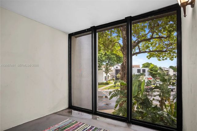4 of 17 - 213 Lake Pointe Drive #203, Oakland Park, FL