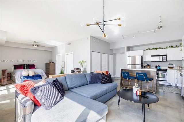 3 of 21 - 133 Ne 2nd Avenue #1908, Miami, FL