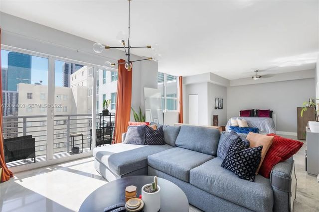 4 of 21 - 133 Ne 2nd Avenue #1908, Miami, FL