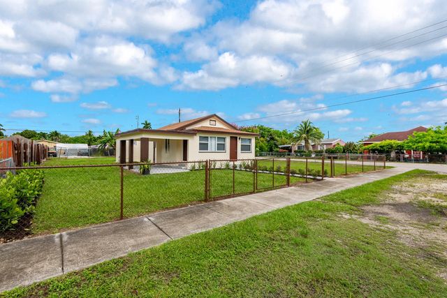4 of 28 - 546 Nw 5th Avenue, Homestead, FL