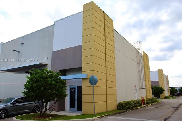 10891 Nw 17th Street #140, Sweetwater