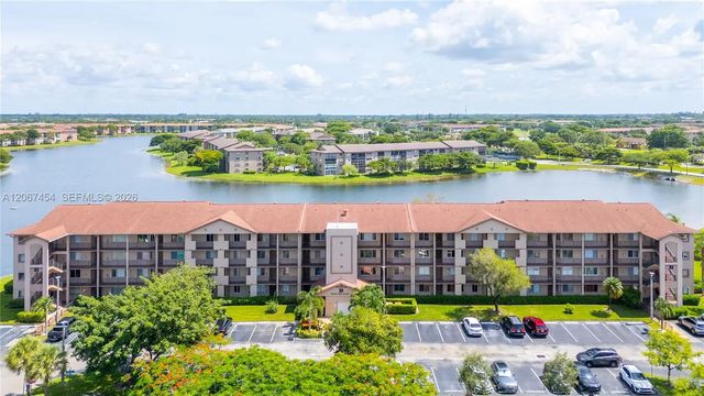 13705 Sw 12th Street #208b, Pembroke Pines