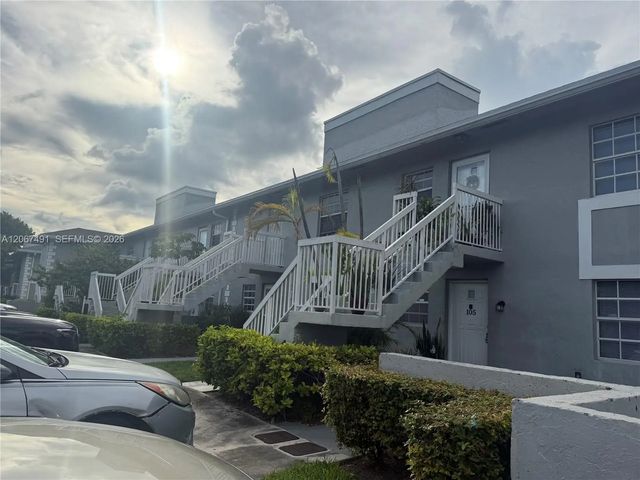 2 of 13 - 422 Ne 210th Cir Terrace #105-1, Miami, FL