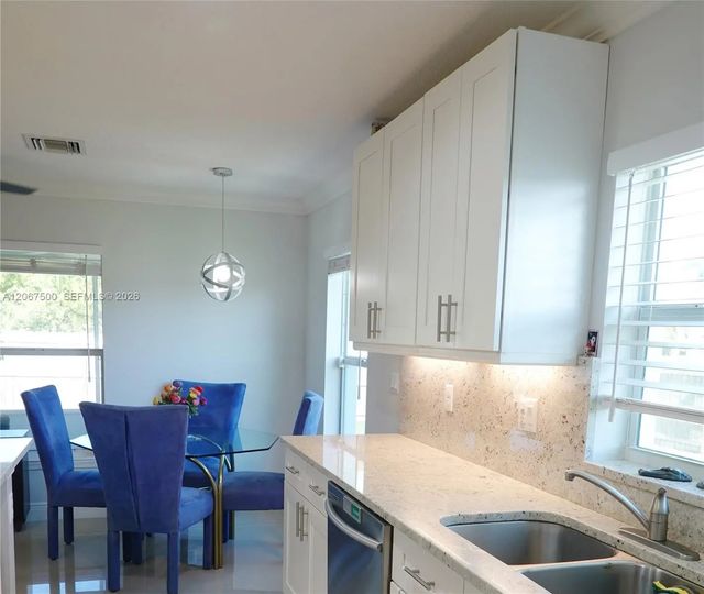 5 of 31 - 2167 Sw Best Street, Port St. Lucie, FL