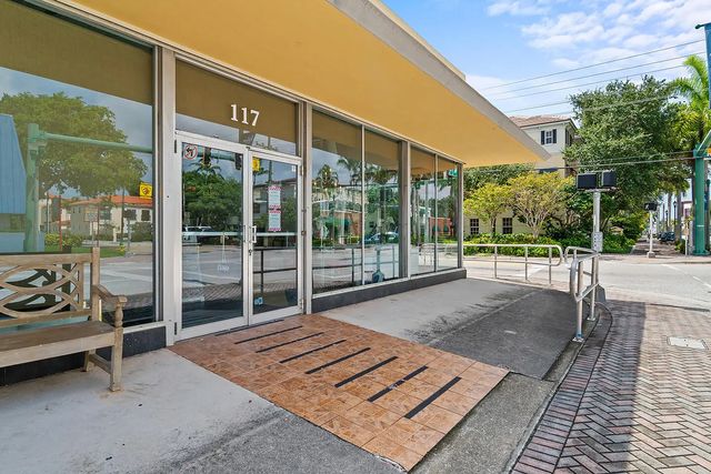 2 of 28 - 117 Ne 5th Avenue, Delray Beach, FL