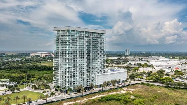 2000 Metropica Way #2607, Sunrise