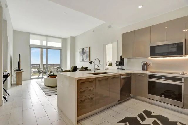 4 of 43 - 2000 Metropica Way #2607, Sunrise, FL