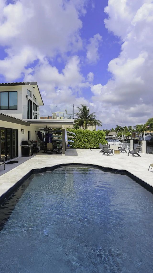 5 of 35 - 2447 Se 10th Street, Pompano Beach, FL