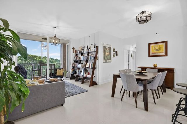 4 of 49 - 9755 Nw 52nd Street #509, Doral, FL