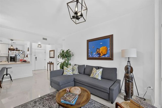5 of 49 - 9755 Nw 52nd Street #509, Doral, FL