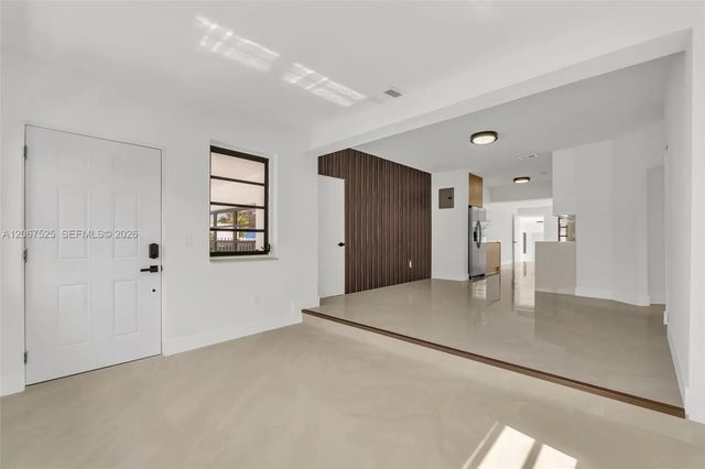 4 of 45 - 611 Se 4th Street, Hialeah, FL