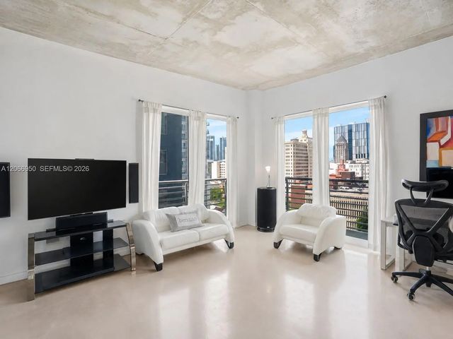 5 of 33 - 234 Ne 3rd Street #1007, Miami, FL