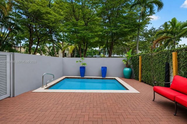 3 of 39 - 125 Ne 16th Terrace, Fort Lauderdale, FL