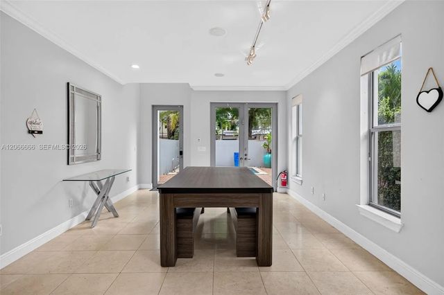 5 of 39 - 125 Ne 16th Terrace, Fort Lauderdale, FL
