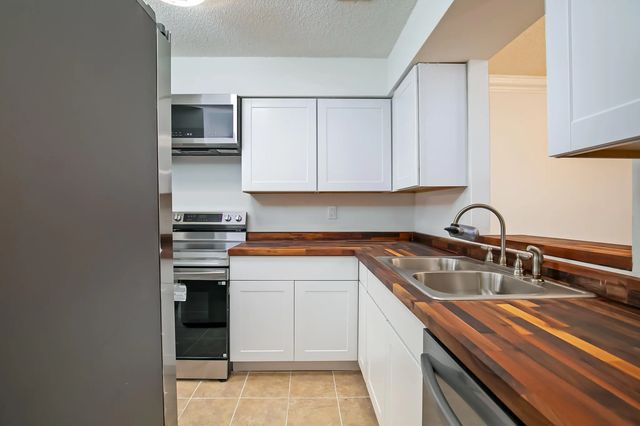 3 of 18 - 6036 Indrio Road #1, Fort Pierce, FL