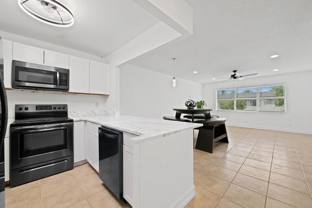 430 Se 2nd Avenue #21, Deerfield Beach