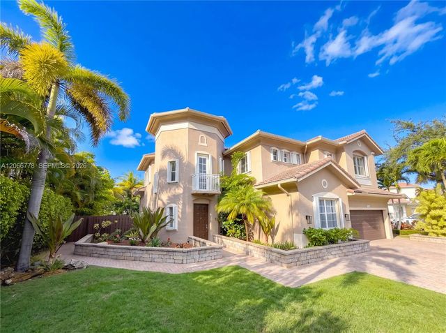 2 of 33 - 11365 Nw 68th Street, Doral, FL
