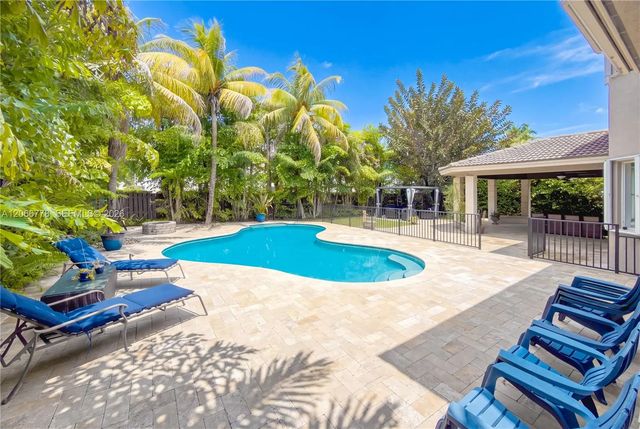 3 of 33 - 11365 Nw 68th Street, Doral, FL