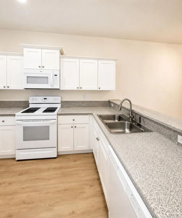 2 of 12 - 611 Nw Whitfield Way, Port St. Lucie, FL