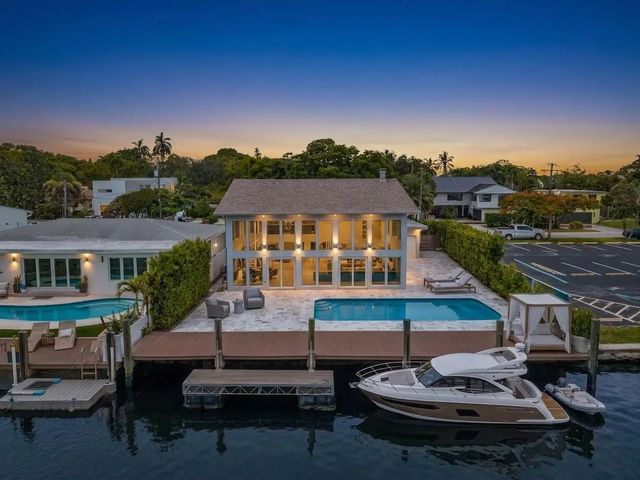 2 of 44 - 600 N Victoria Terrace, Fort Lauderdale, FL