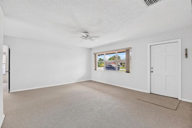 3 of 25 - 129 Greenbrier Drive, Palm Springs, FL