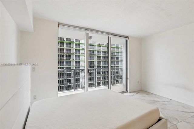 5 of 32 - 1750 N Bayshore Drive #3207, Miami, FL