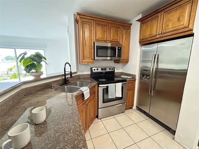 3409 Nw 44th Street #106, Oakland Park