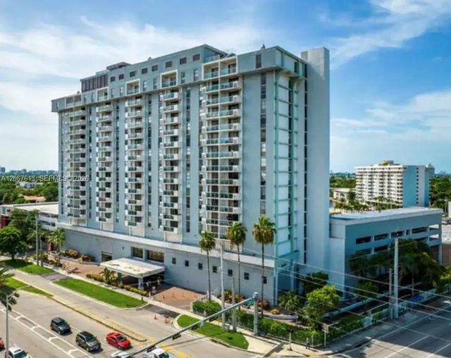 13499 Biscayne Boulevard #ph1712, North Miami