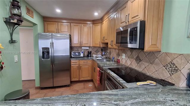 4 of 11 - 13499 Biscayne Boulevard #ph1712, North Miami, FL