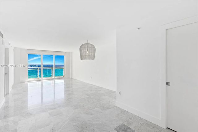 4 of 21 - 6917 Collins Avenue #1009, Miami Beach, FL