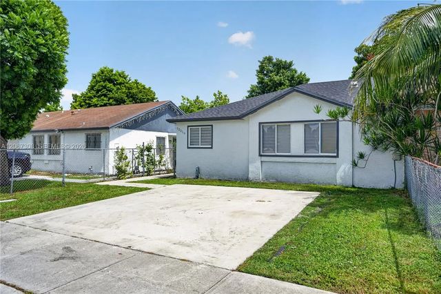 12219 Sw 198th Terrace, Miami