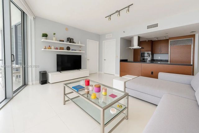 4 of 20 - 495 Brickell Avenue #5104, Miami, FL