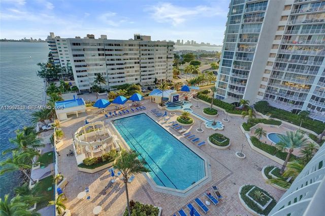 4 of 8 - 7601 E Treasure Drive #902, North Bay Village, FL