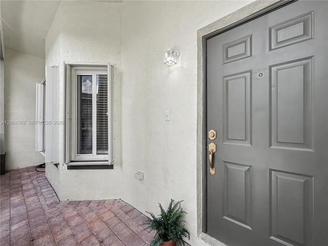 3 of 43 - 1940 Se 24th Avenue, Homestead, FL