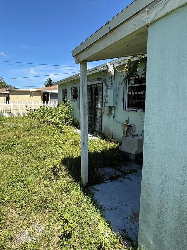 4 of 4 - 2855 Nw 164th Street, Miami Gardens, FL