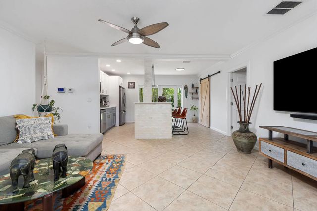 5 of 32 - 2380 Sw 15th Street, Fort Lauderdale, FL
