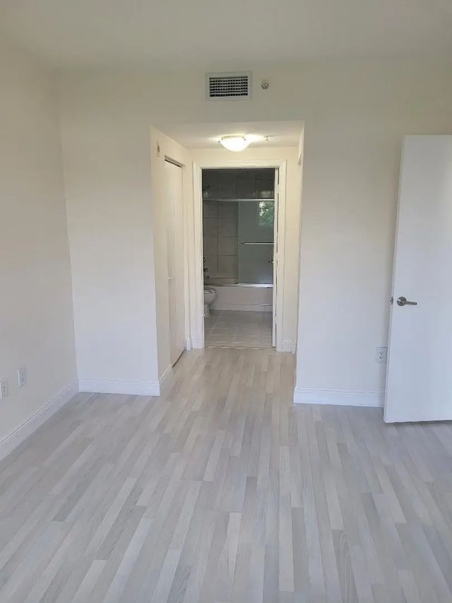 5 of 9 - 2775 Ne 187th Street #325, Miami, FL