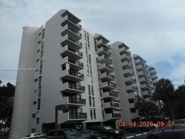4800 Bayview Drive #802, Fort Lauderdale