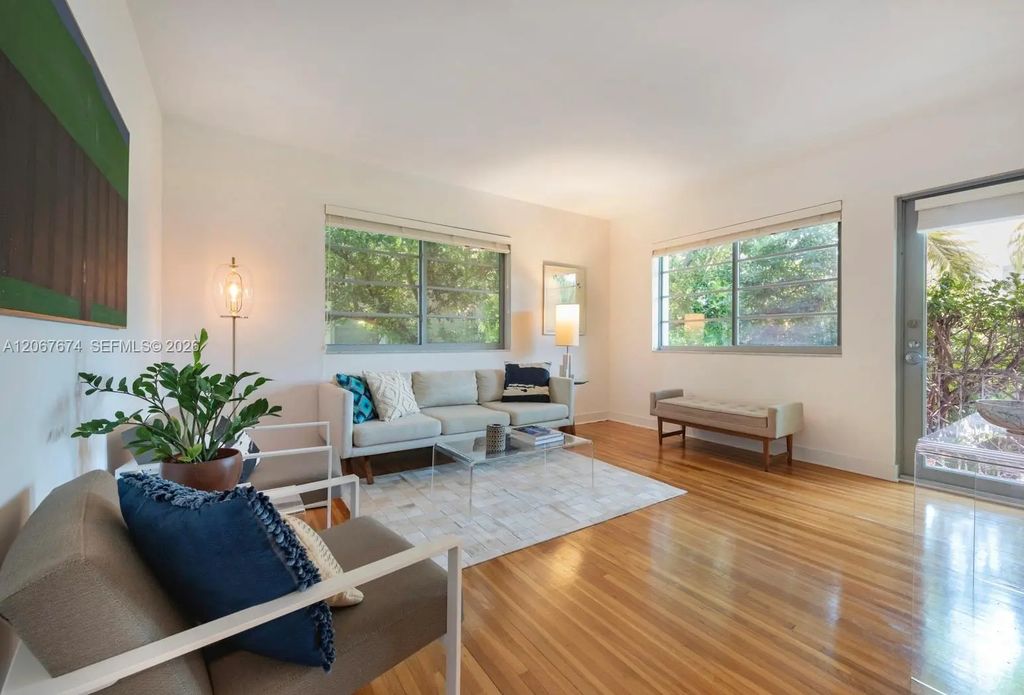 945 10th Street #3, Miami Beach