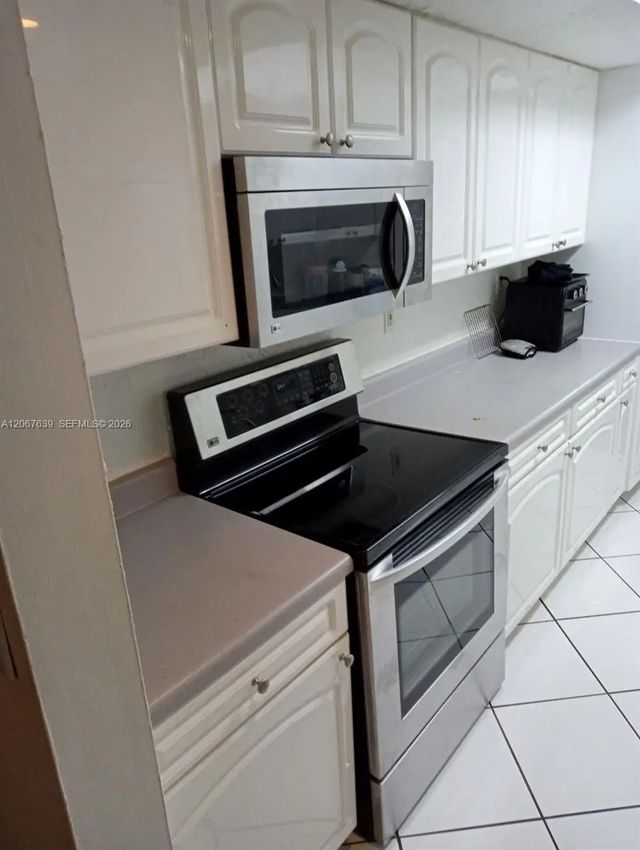 3 of 10 - 2700 Riverside Drive #108-b, Coral Springs, FL