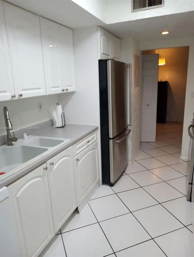 5 of 10 - 2700 Riverside Drive #108-b, Coral Springs, FL