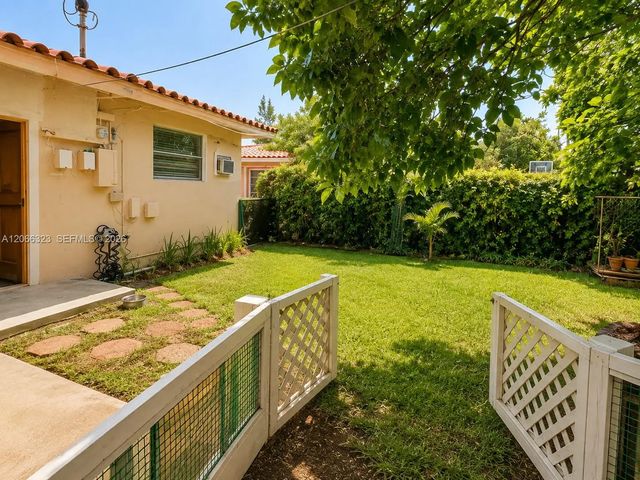 470 Nw 52nd Avenue, Miami