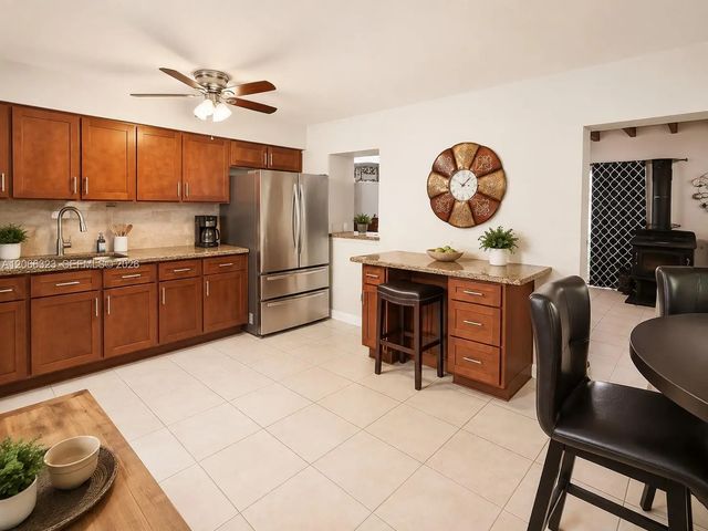3 of 17 - 470 Nw 52nd Avenue, Miami, FL