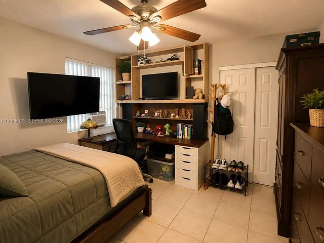 4 of 17 - 470 Nw 52nd Avenue, Miami, FL